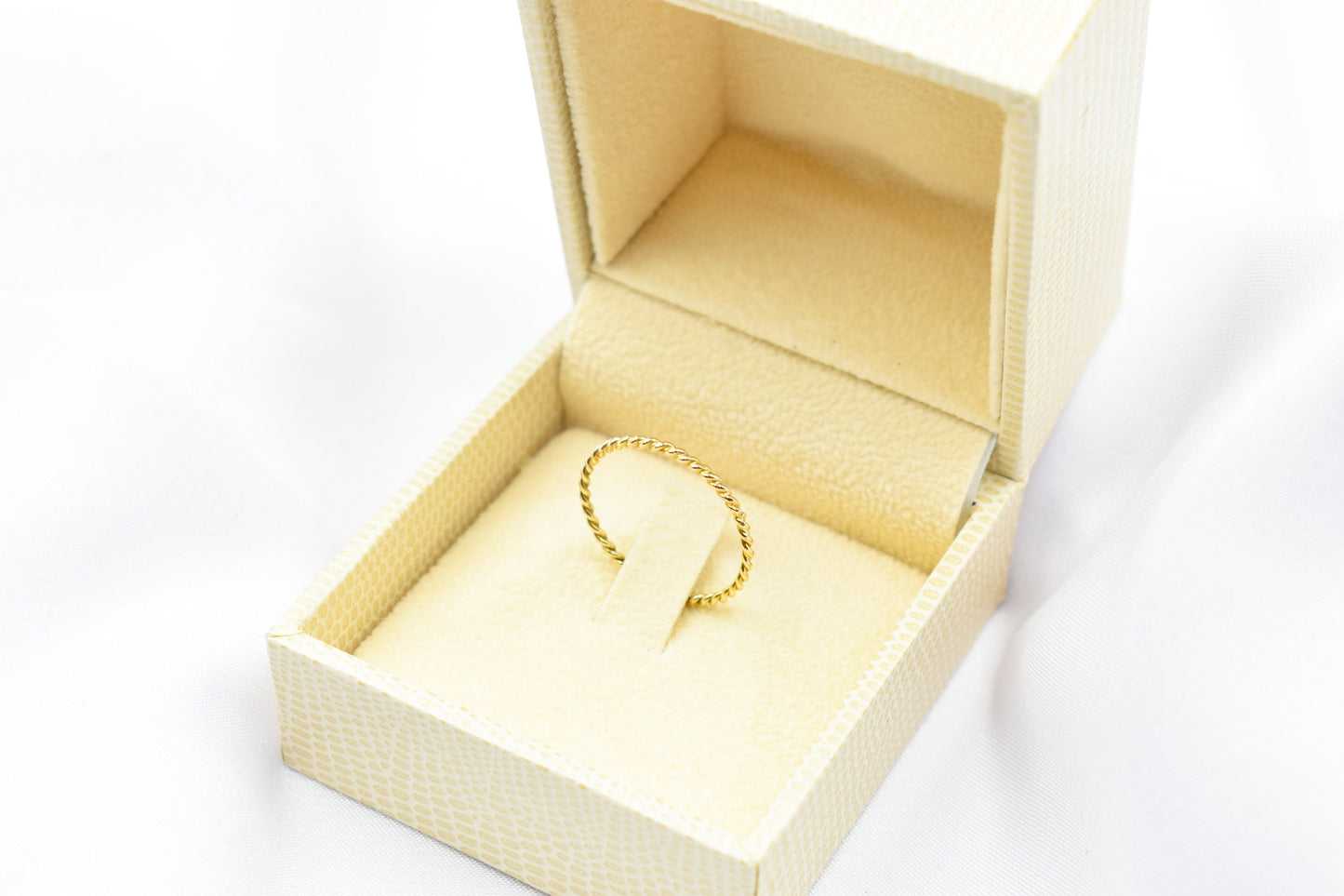 14K Solid Gold Thin Twist Stackable Ring,Stacking Rings,Solid Gold Ring, Gold Rings,Thin Elegant Solid Gold Ring,Gift for Him & Her