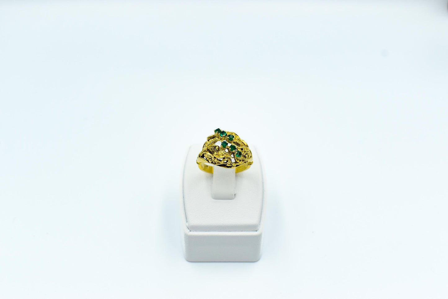 18K Gold Emerald Ring, Elegance Handmade Ring,Classic Emerald Ring,Emerald Statement Ring,Timeless Gift,Emerald Jewellery,Vintage 18K Ring