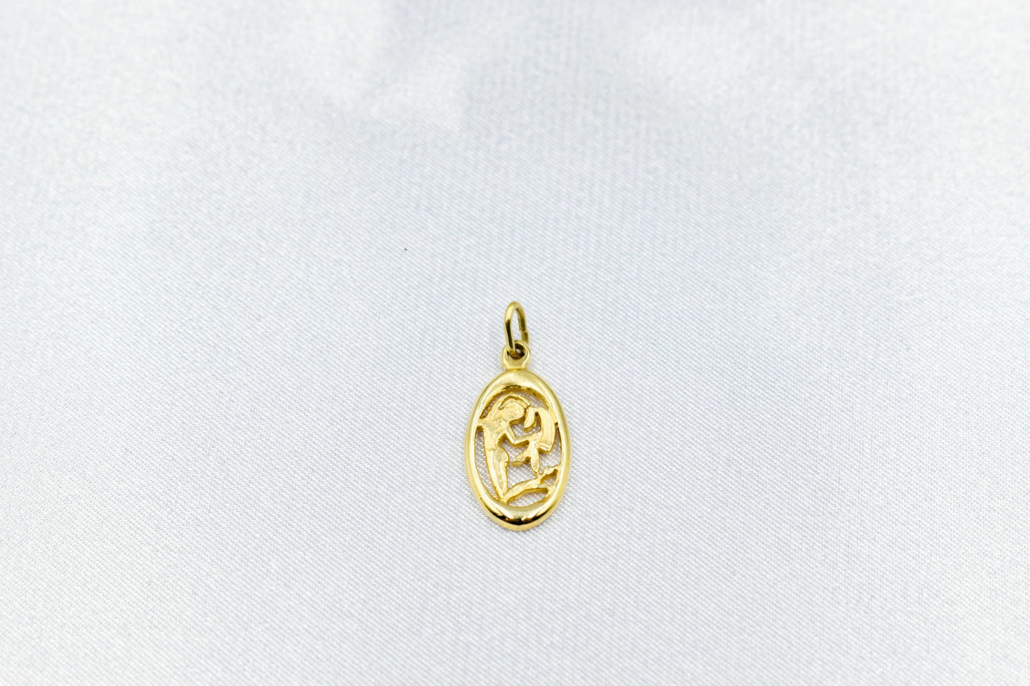 Χρυσό Μενταγιόν Παρθένος 14Κ
