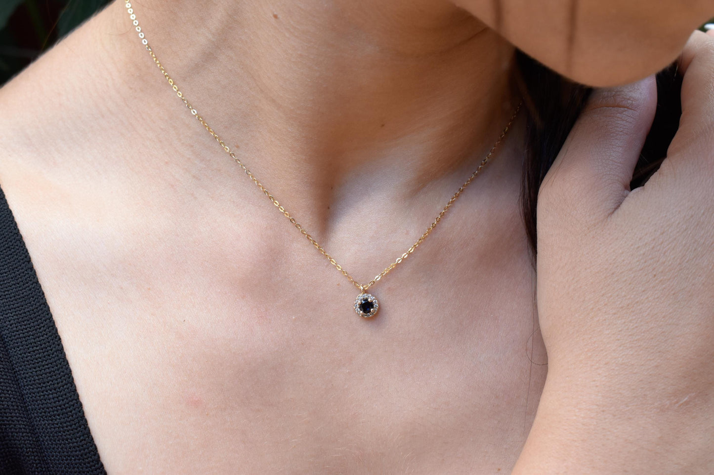 Κολιέ Ροζέτα με Σκούρο Μπλε Ζιργκόν 14Κ