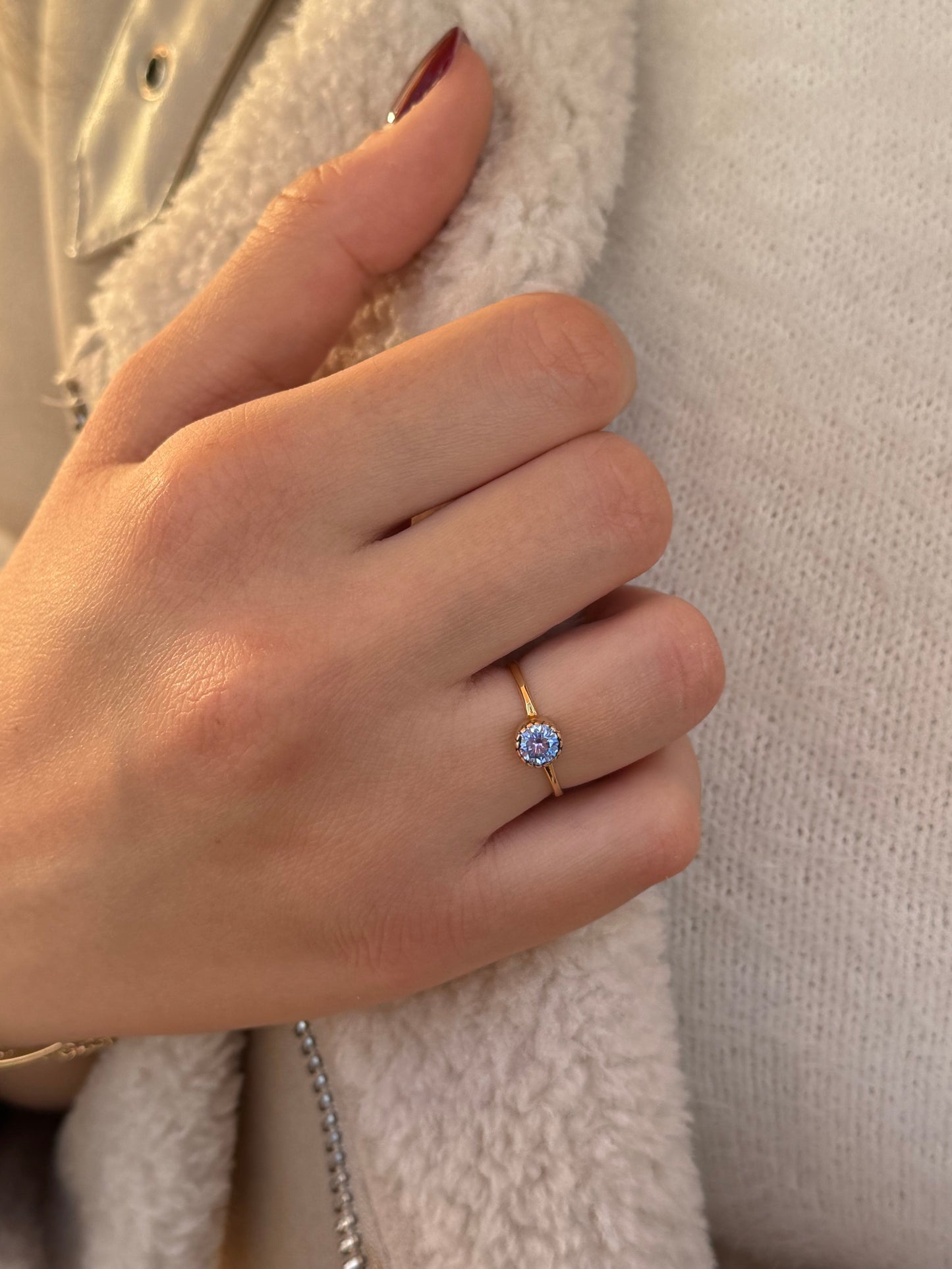 Δαχτυλίδι Mονόπετρο με Γαλάζιο Zircon K14