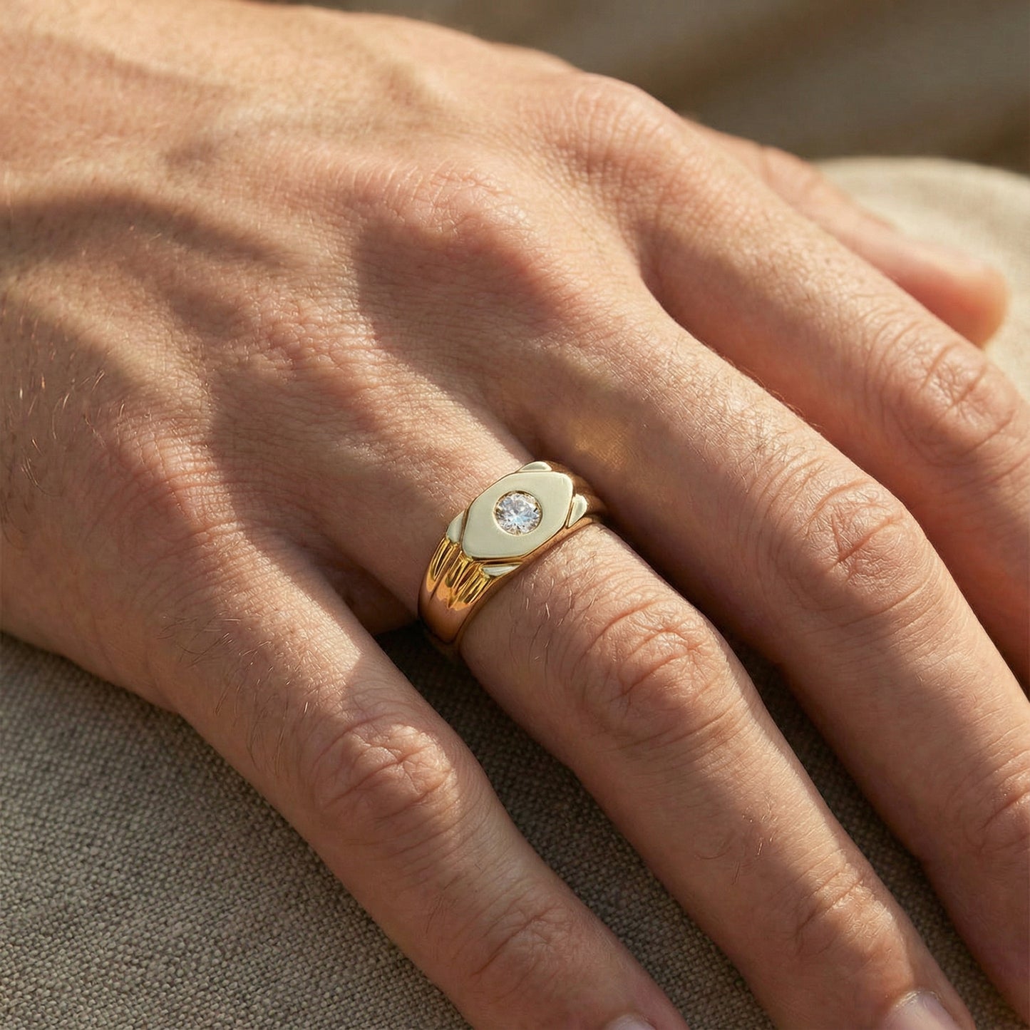 Ανδρικό Δαχτυλίδι με Οβάλ Κόψιμο K14