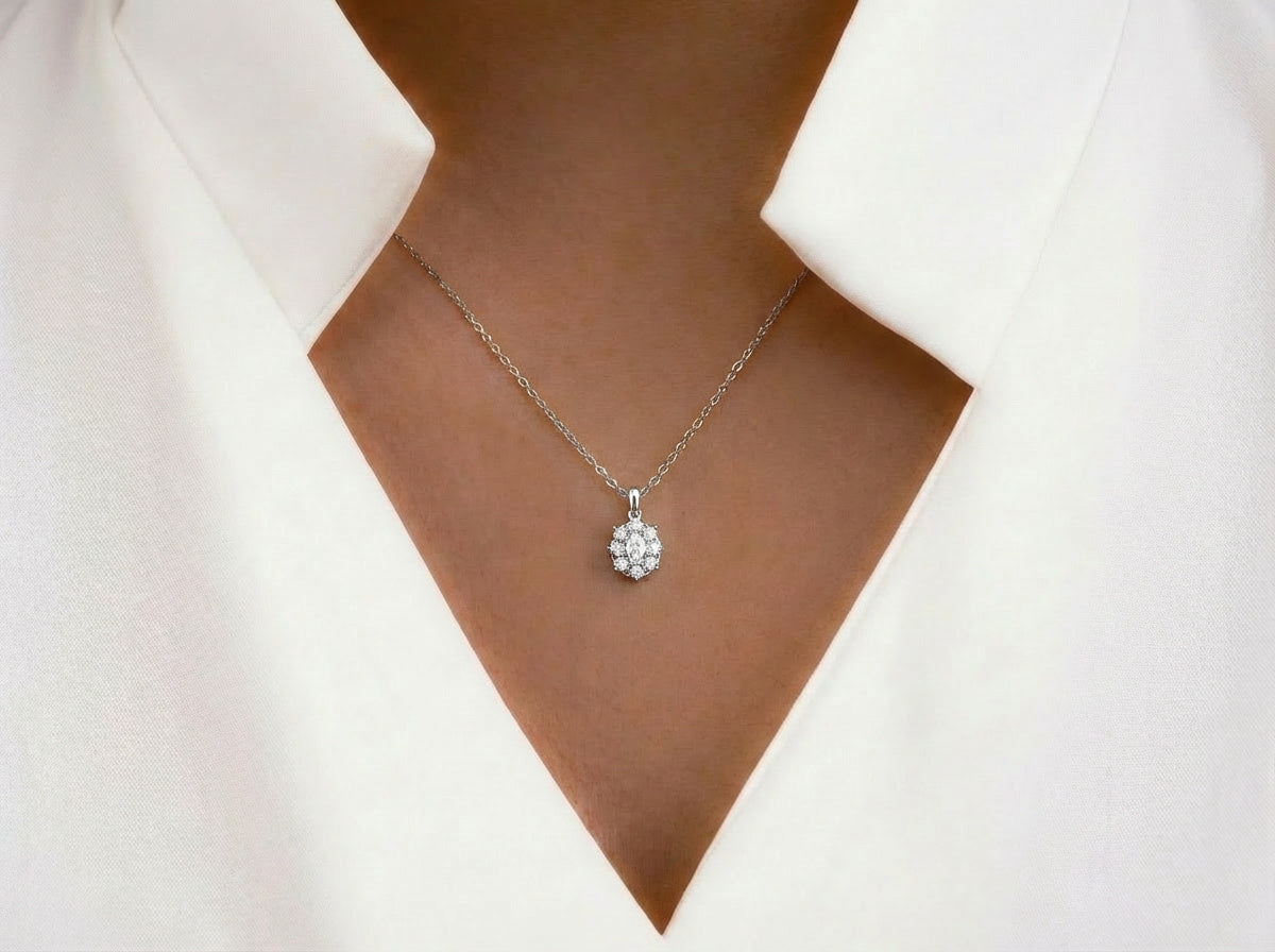 Κολιέ Οβάλ Ροζέτα Λευκόχρυσο με Λευκά Zircon K14