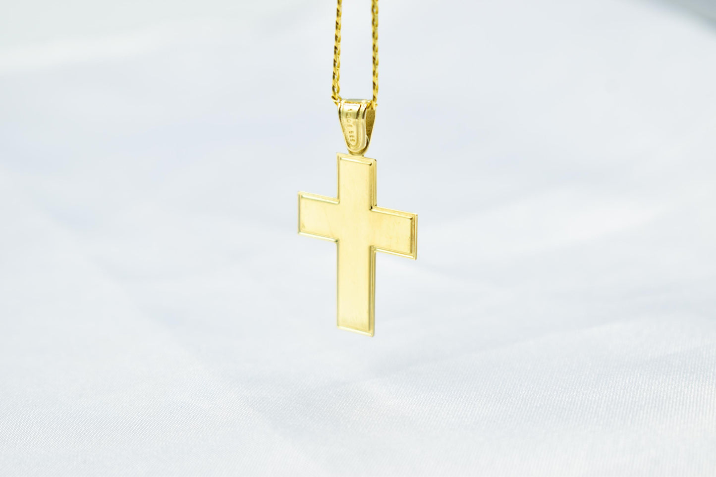γυναικα 14K Solid Gold Cross Pendant with White Gold Detail and Cubic Zirconia – Elegant Religious Necklace for Men & Women