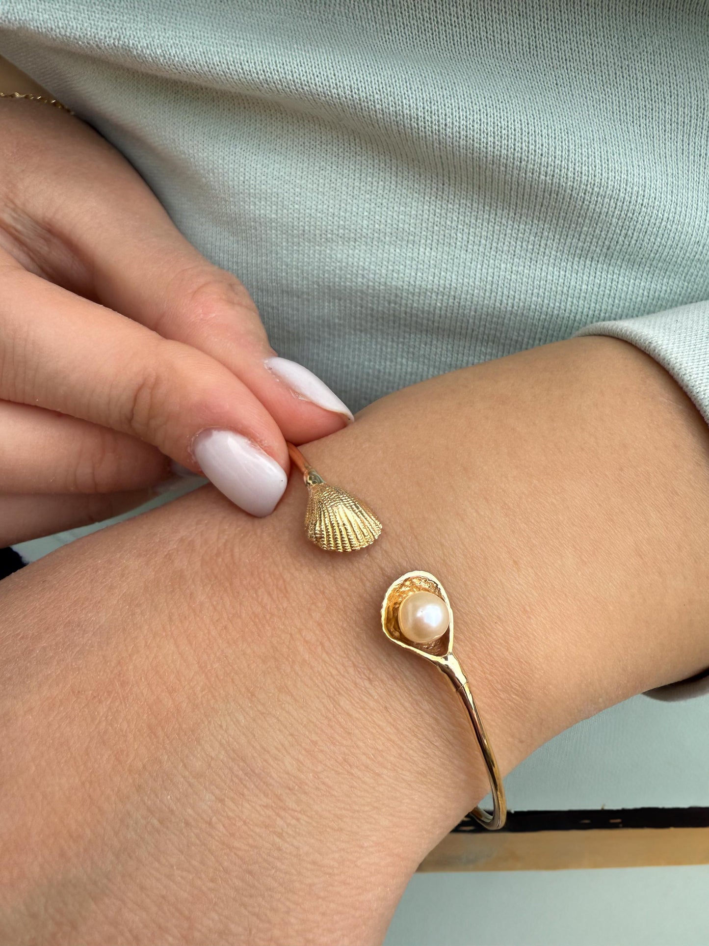 14K Gold Shell Bangle Bracelet,Natural Pearl Shell Bracelet,Wedding & Engagement Bracelet,Exclusive Gift,Greek Summer Jewellery Collection