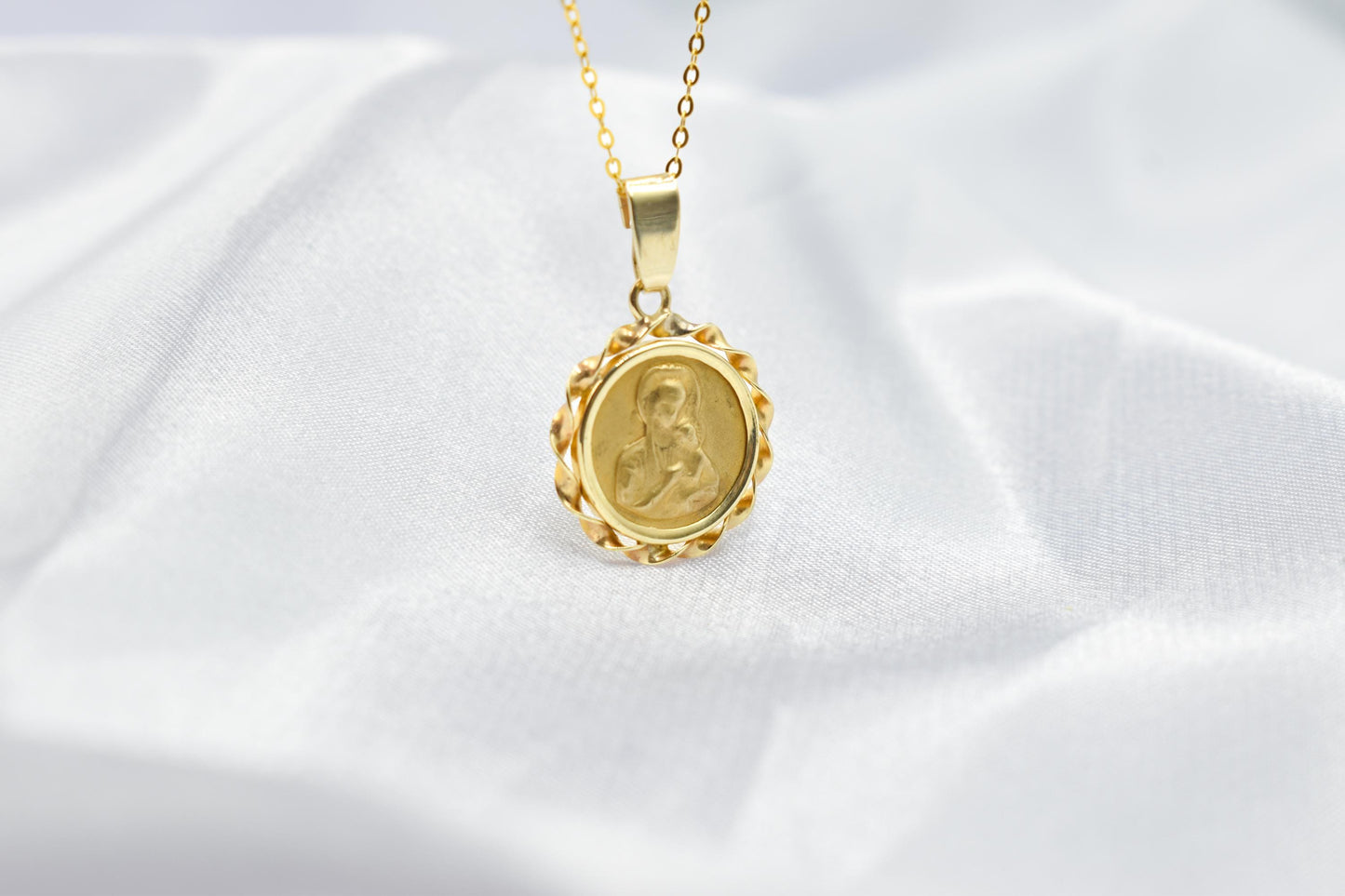 Χρυσό Κωνσταντινάτο Παναγία Κύκλος 14Κ