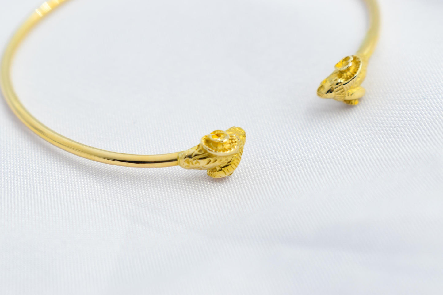 14K Solid Gold Ram Head Bangle,Greek Mythology Bracelet,Aries Zodiac Jewellery, Handcrafted Gold Cuff,Luxury Ancient Animal Bangle