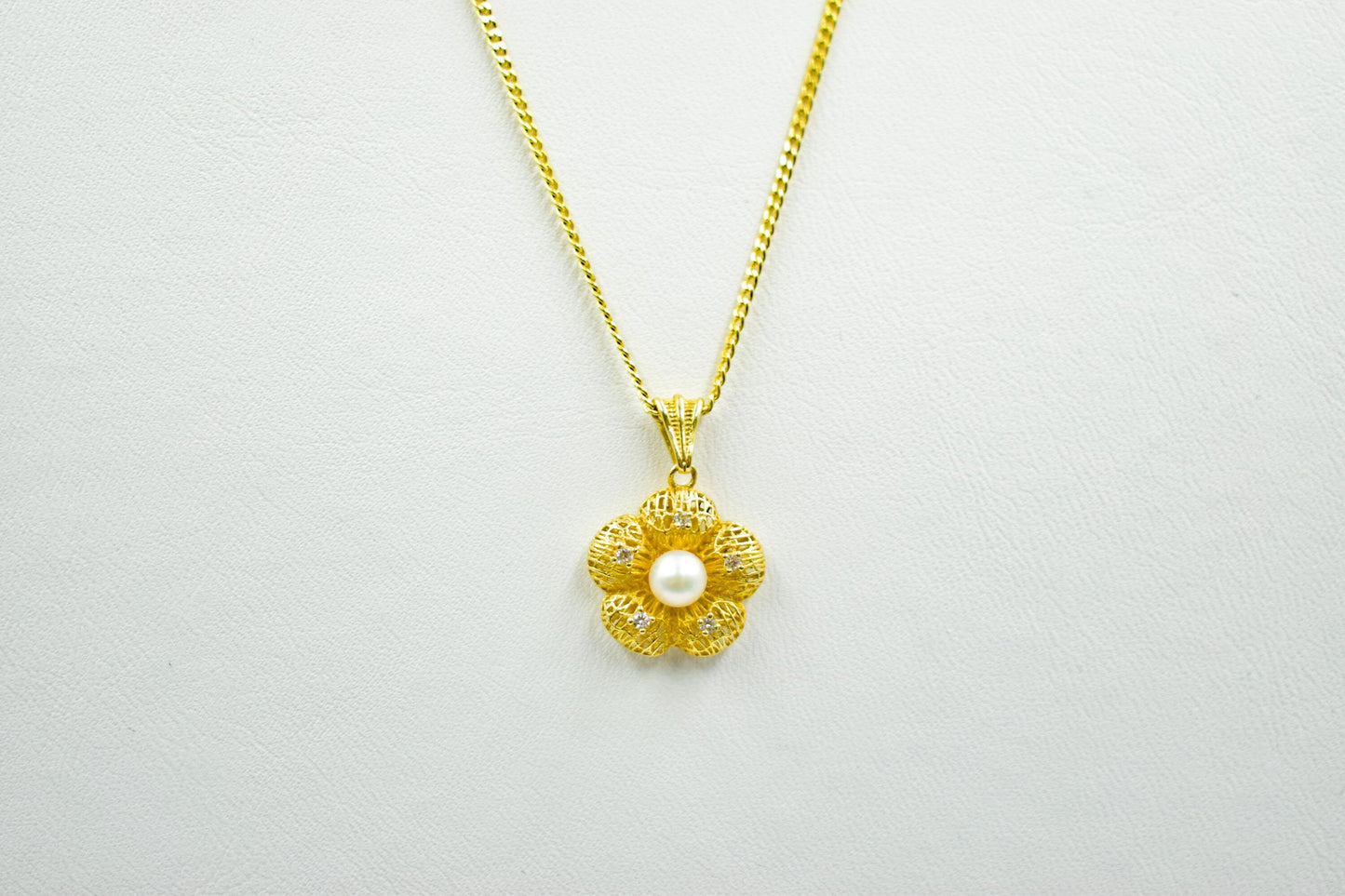 Κολιέ Λουλούδι με Φυσικό Μαργαριτάρι 14Κ