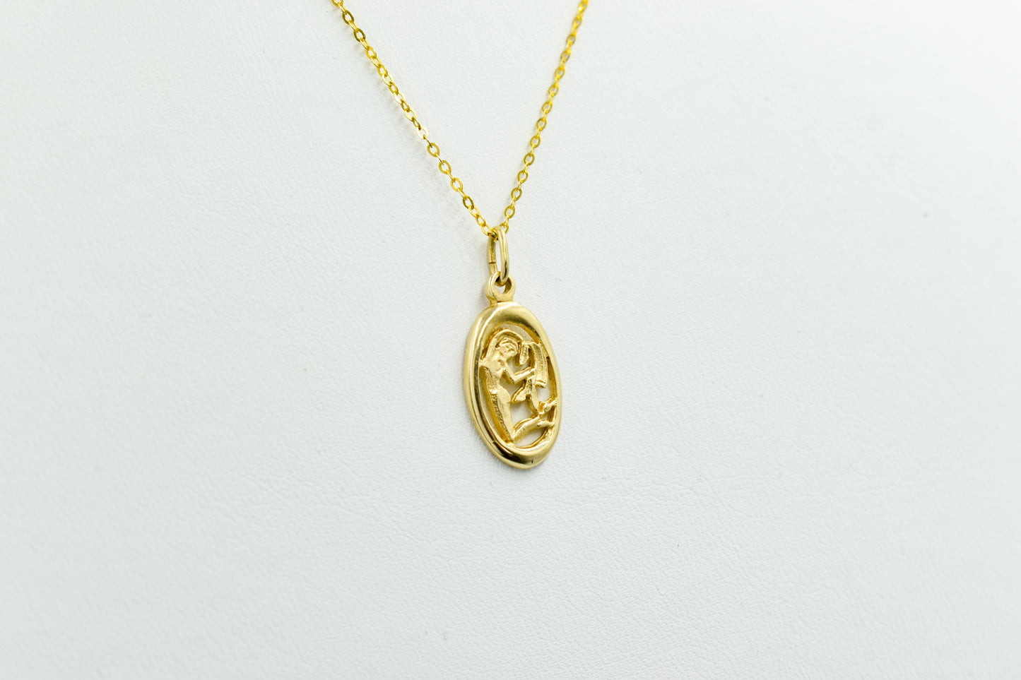 Χρυσό Μενταγιόν Παρθένος 14Κ