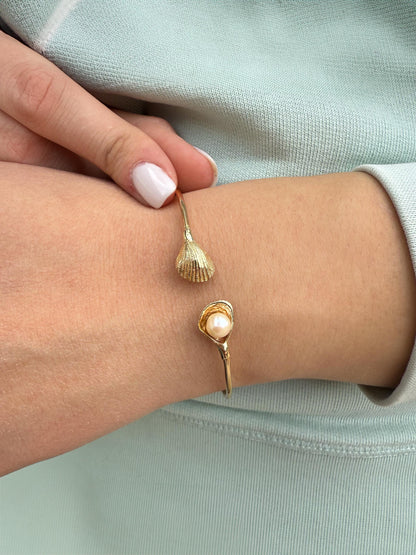 14K Gold Shell Bangle Bracelet,Natural Pearl Shell Bracelet,Wedding & Engagement Bracelet,Exclusive Gift,Greek Summer Jewellery Collection