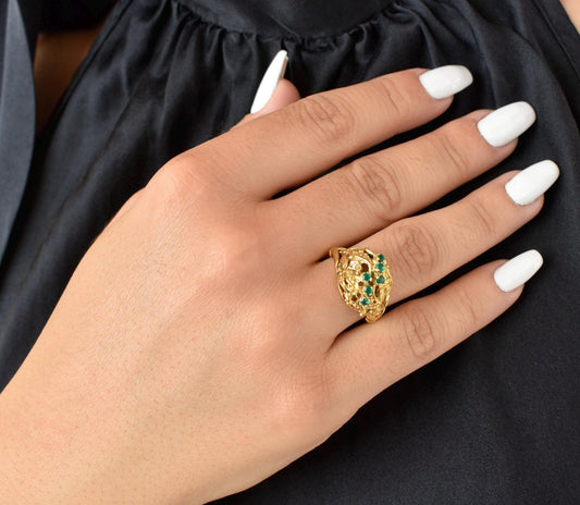18K Gold Emerald Ring, Elegance Handmade Ring,Classic Emerald Ring,Emerald Statement Ring,Timeless Gift,Emerald Jewellery,Vintage 18K Ring
