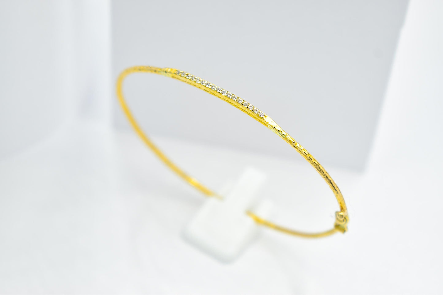 14K Gold Hammered Bar Bracelet,VVS1 Diamond or Zircon Cuff,Dainty Custom Bangle, Minimalist Stacking Gold Jewellery Gift for Her