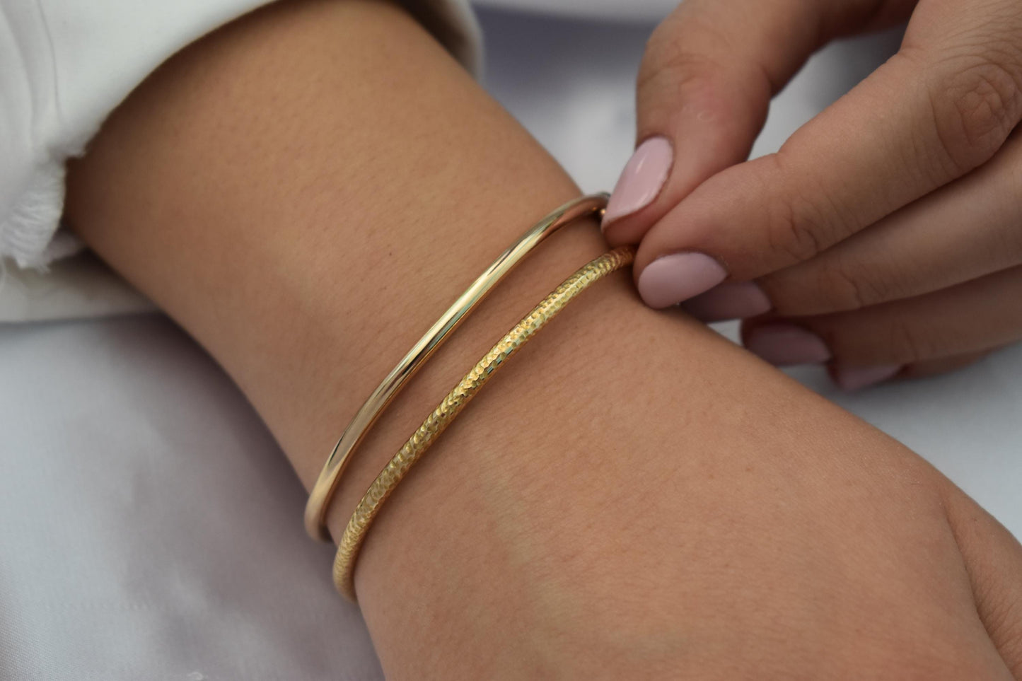14K Hammered Gold Classic Bangle Slip on Bracelet,Stacking Gold Bangle Bracelet,Matte Minimalist Bangle Bracelet,Plain Bangle,Bangle for Her