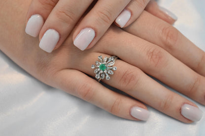 14K Solid Gold Emerald Ring,Vintage Retro Ring,Engagement & Wedding Gold Ring,Statement Ring,Stackable Gold Ring,Gift for Her