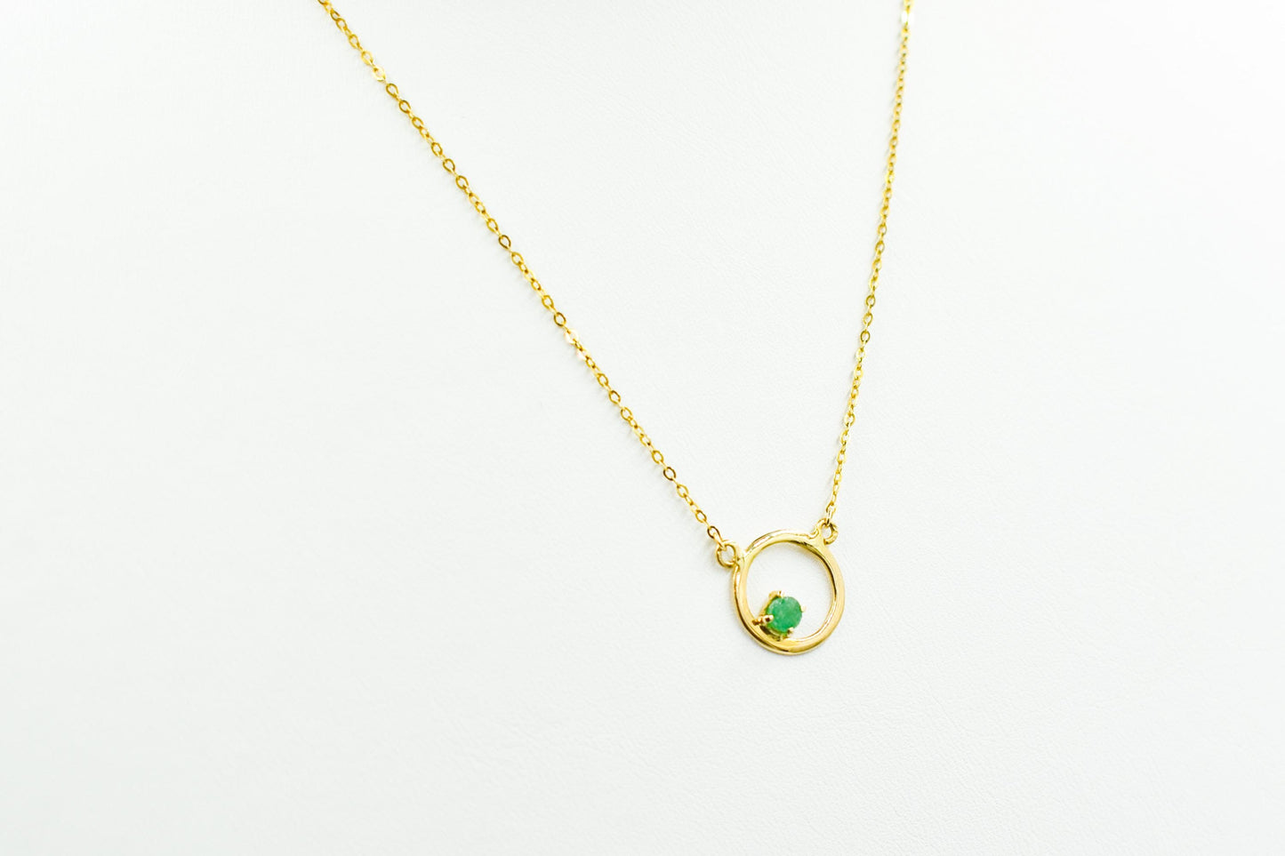 Κολιέ Κύκλος με Ορυκτό Σμαράγδι 14Κ