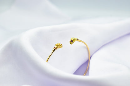 14K Gold Lion Head Bracelet with Gemstone Eyes,Ancient Greek Lion Bracelet,Unisex Bracelet,Animal Bangle,Symbol of Strength,Gift for Her