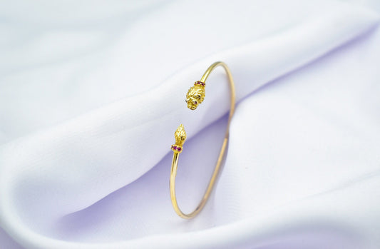 14K Gold Head Lion Bracelet,Gold Symbol of Strength,Lion Head Gold Bracelet,Elegant Ancient Greek Inspired Bracelet,Animal Gold Collection