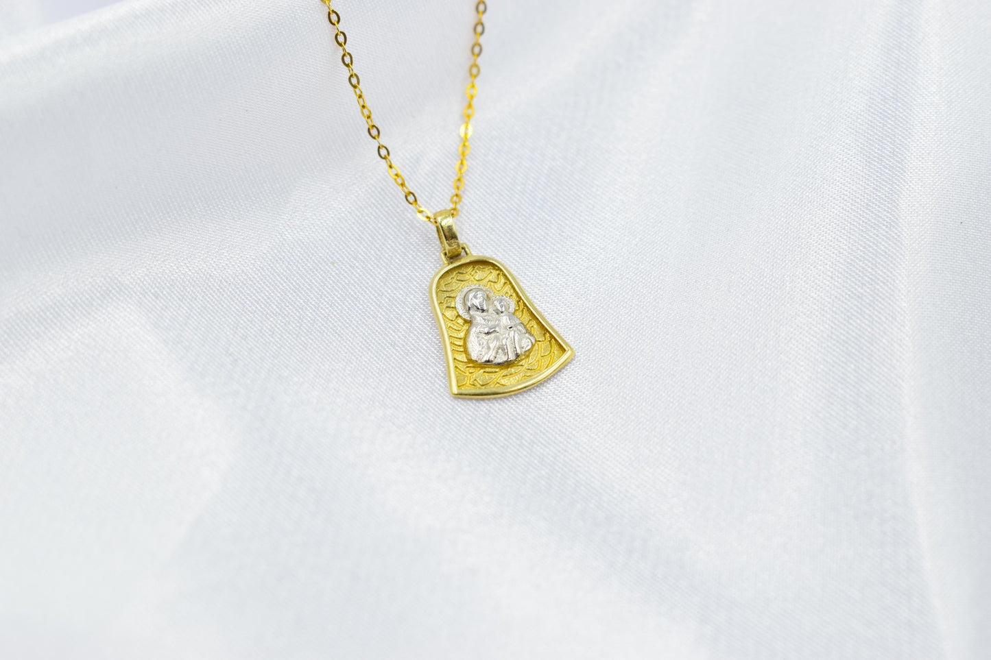 Χρυσό Φυλαχτό Παναγία Δίχρωμο Κ14