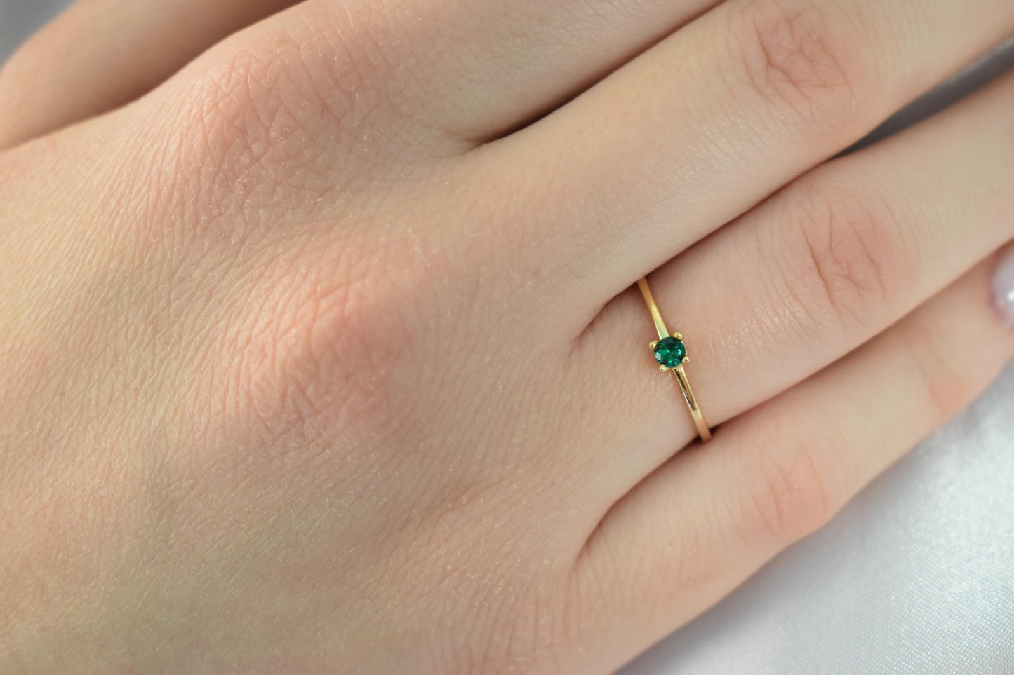 14K Solid Gold Thin Minimalist Ring–Round Green Zircon, Stackable Jewellery Gold Ring,14K Wedding & Engagement Stacking Ring, Gift for Her