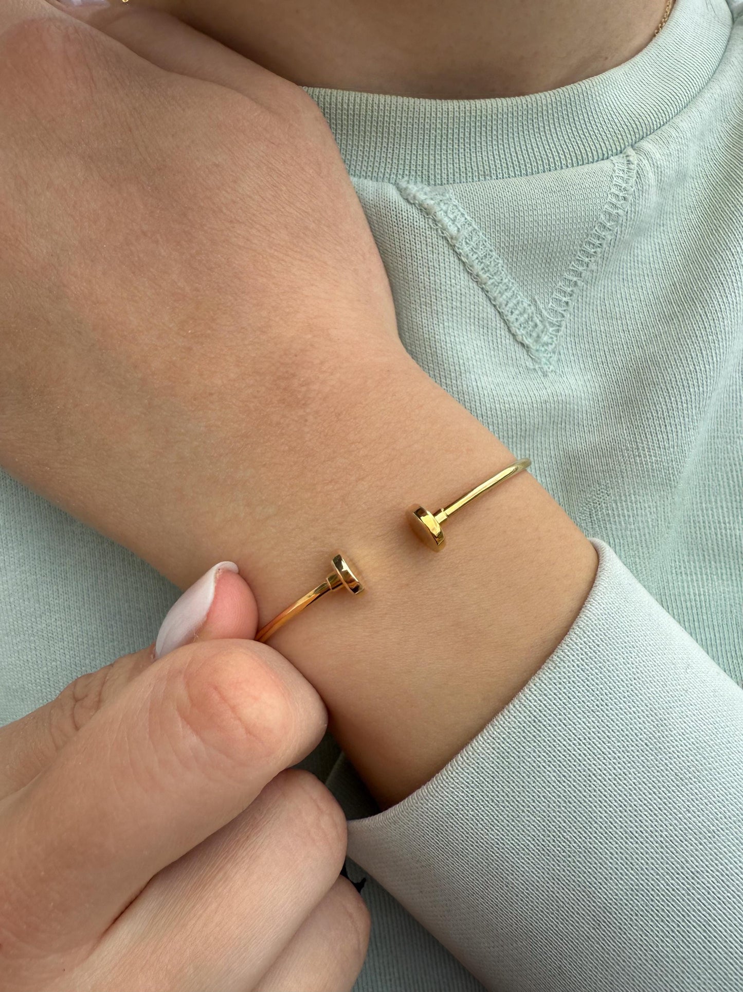 14K Gold Handcrafted Bangle,Exclusive Bracelet for Wedding & Engagement,Minimalist Bracelet,Bracelet for Mom and Her,Stackable Bracelet