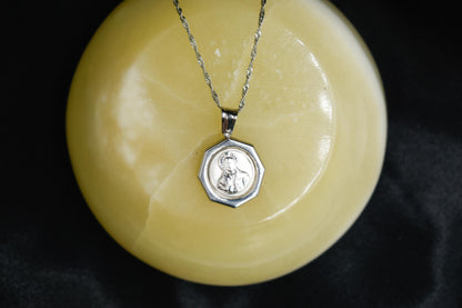 Λευκόχρυσο Μενταγιόν (Ιησούς Χριστός) Κ14