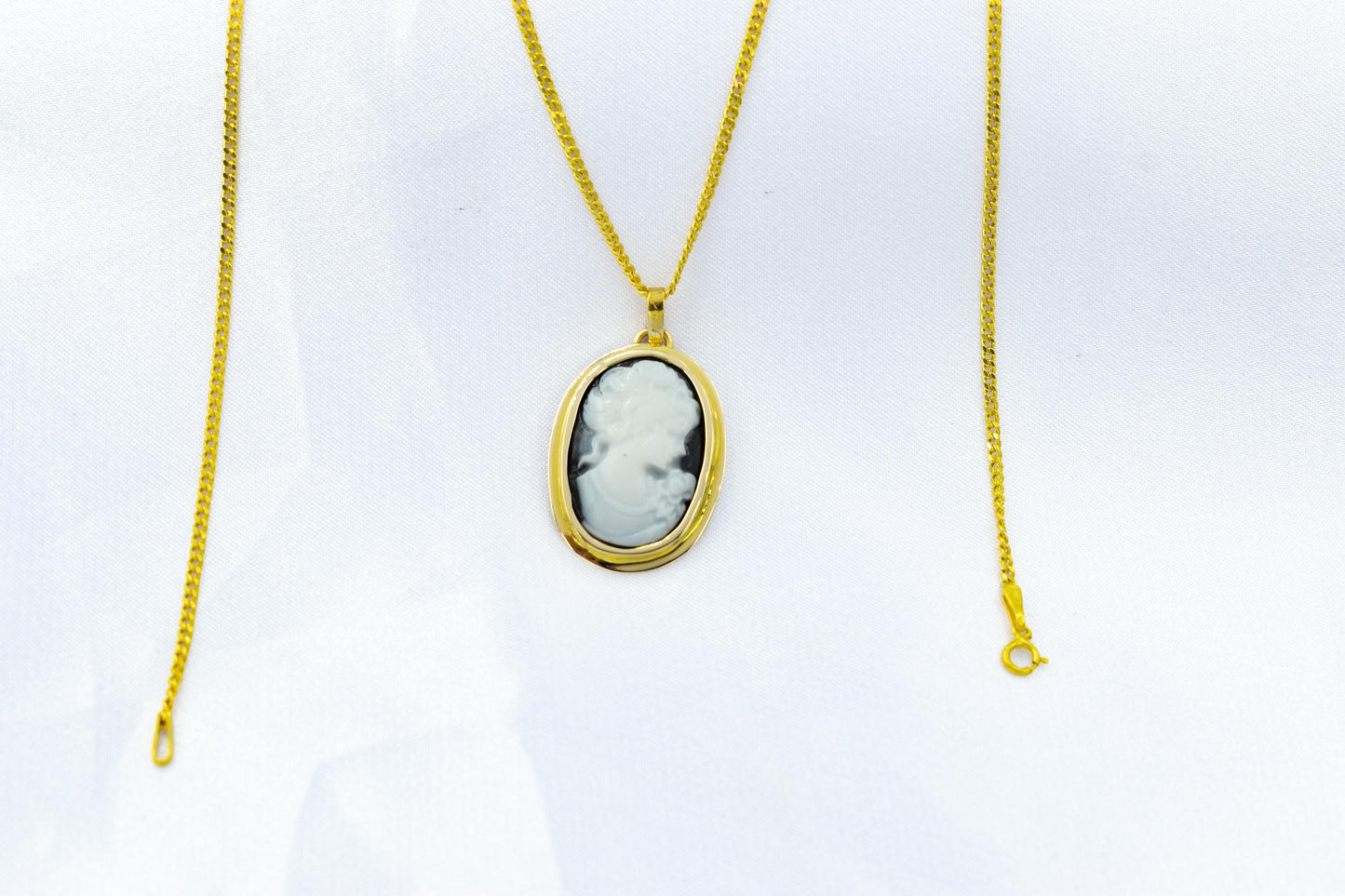 Κρεμαστό Μαύρο Καμέο Ρητίνης Κ14