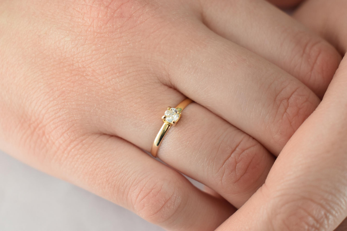 14K Solid Gold Thin Minimalist Ring–White Zircon, Stackable Jewellery Gold Ring,Wedding & Engagement Stacking Ring,Minimalist Ring for Her