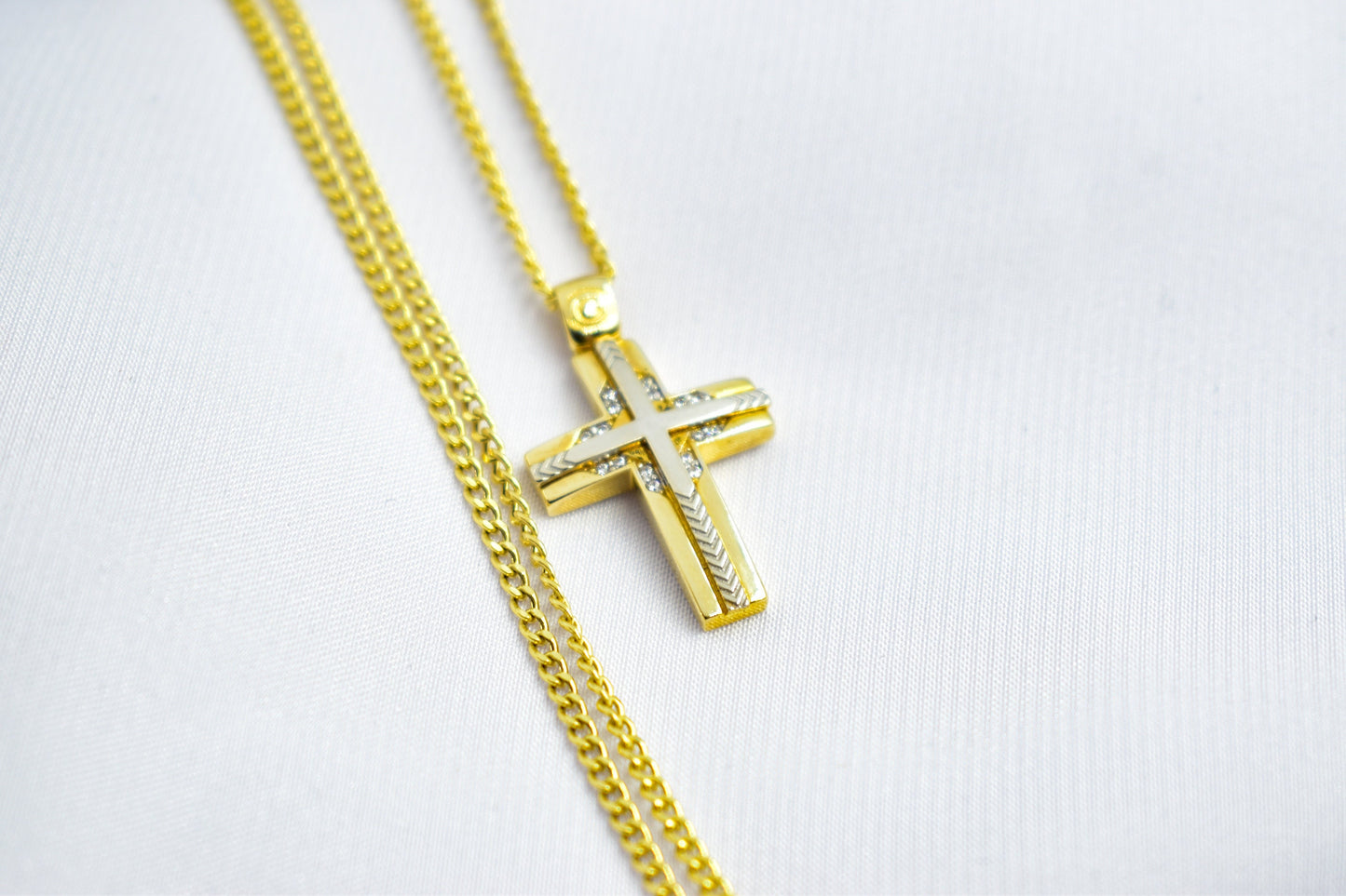 γυναικα 14K Solid Gold Embossed Cross Necklace with Zircon,Christian Pendant, Religious Gold Cross,14K Gold Baby Shower Cross Charm,Protective Gift