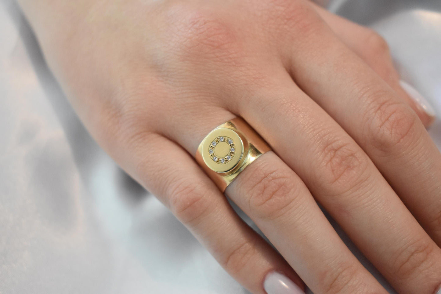 14K Solid Gold Ring,Unique Round Ring,Engagement & Wedding Gold Ring,Statement Ring,Stackable Gold Ring,Gift for Mom and Her