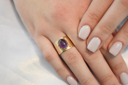 14K Solid Gold Amethyst Ring,Elegant Unique Design Stackable Jewellery Ring,14K Wedding Ring for Her,14K Amethyst Ring,Cabochon Amethyst