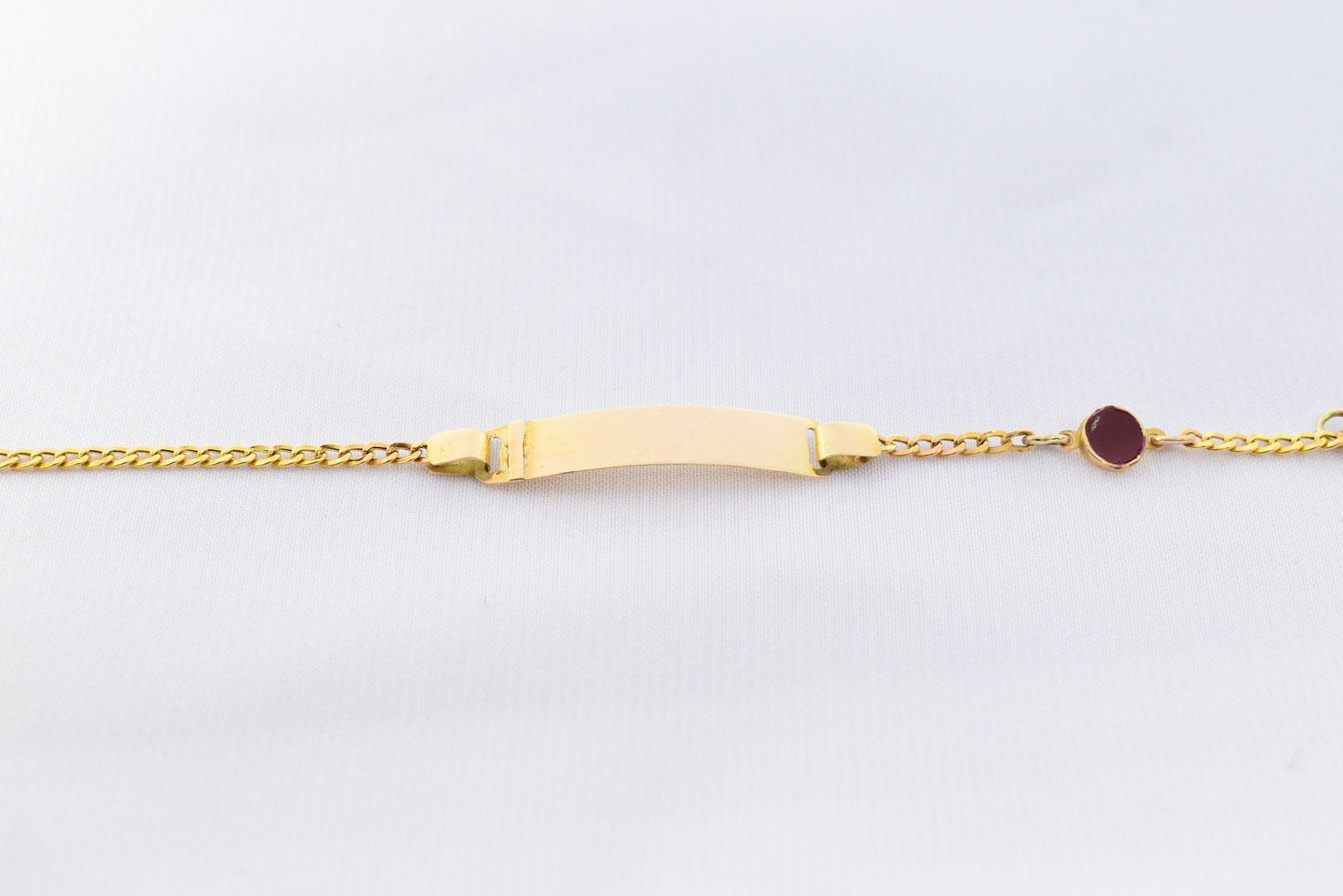 Χειροποίητη Ταυτότητα με Κόκκινο Σμάλτο Κ14