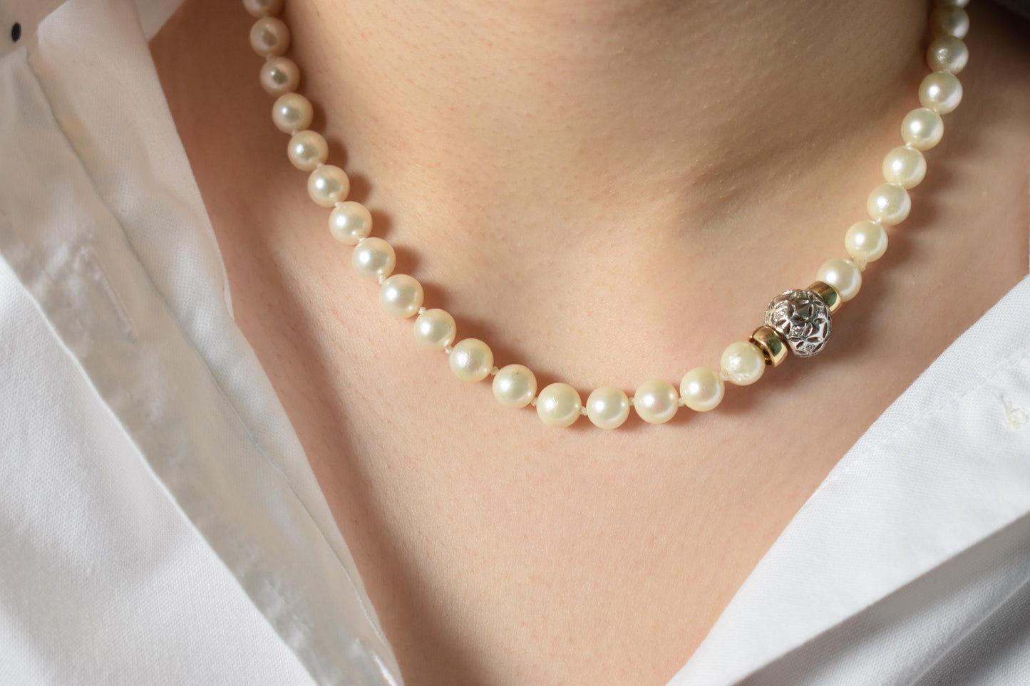 Χειροποίητο Μαργαριταρένιο Κολιέ με Δίχρωμο Κούμπωμα Κ14