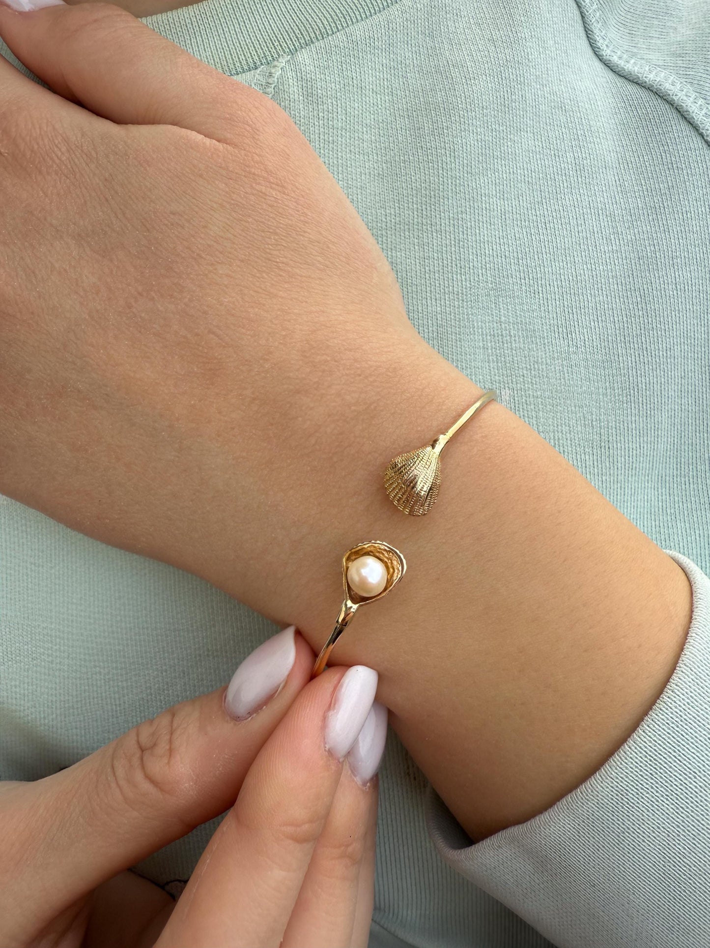 14K Gold Shell Bangle Bracelet,Natural Pearl Shell Bracelet,Wedding & Engagement Bracelet,Exclusive Gift,Greek Summer Jewellery Collection