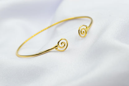 14K Gold Spiral Bracelet,Spiral Bangle,Dainty Bracelet,Greek Round Swirl,Minimal 14K Spiral Bracelet,Dainty Gold Bracelet,Circle of Life