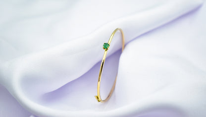 14K Gold Emerald Bangle,Emerald Bracelet,Bracelet for Women,Emerald Bezel Bracelet,May Birthstone Bracelet,Emerald Bangle For Mom & Her