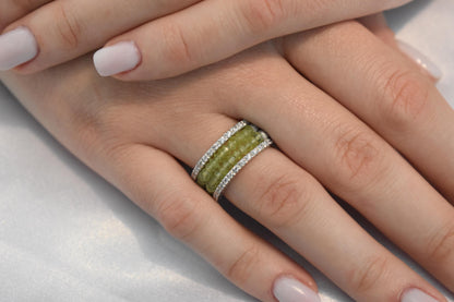 18K Solid Gold Ring with Two Rows of Rotating Peridots,Elegant Unique Design Stackable Jewellery Ring,18K Wedding & Engagement Ring for Her