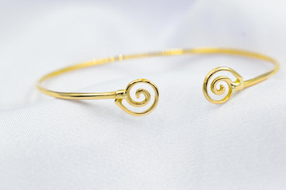 14K Gold Spiral Bracelet,Spiral Bangle,Dainty Bracelet,Greek Round Swirl,Minimal 14K Spiral Bracelet,Dainty Gold Bracelet,Circle of Life