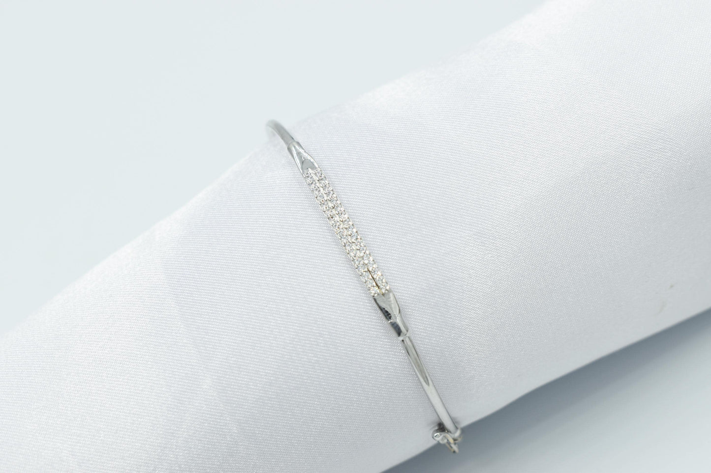 14K White Gold Diamond Bangle Bracelet, Natural Diamond VS/SI Gold Bangl,White Gold Cuff Bangle,Gold Bangle Bracelet