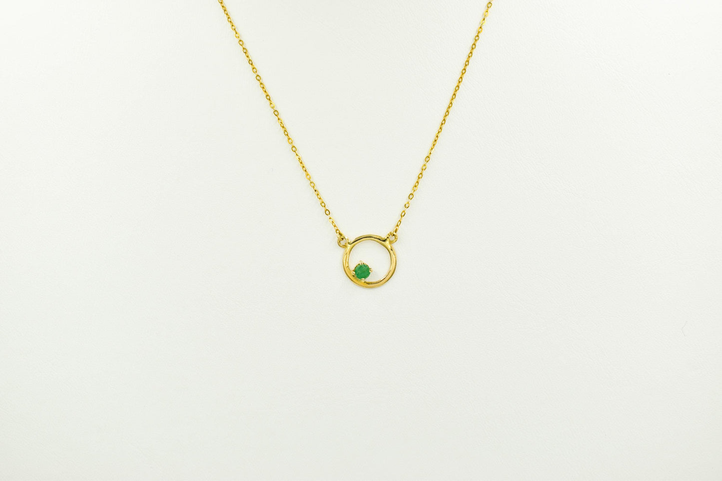 Κολιέ Κύκλος με Ορυκτό Σμαράγδι 14Κ