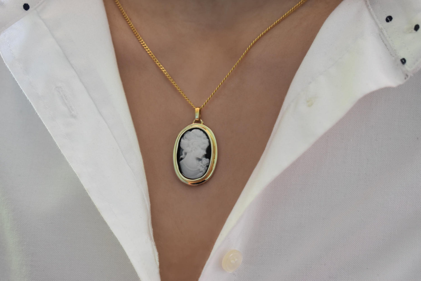 Κρεμαστό Μαύρο Καμέο Ρητίνης Κ14