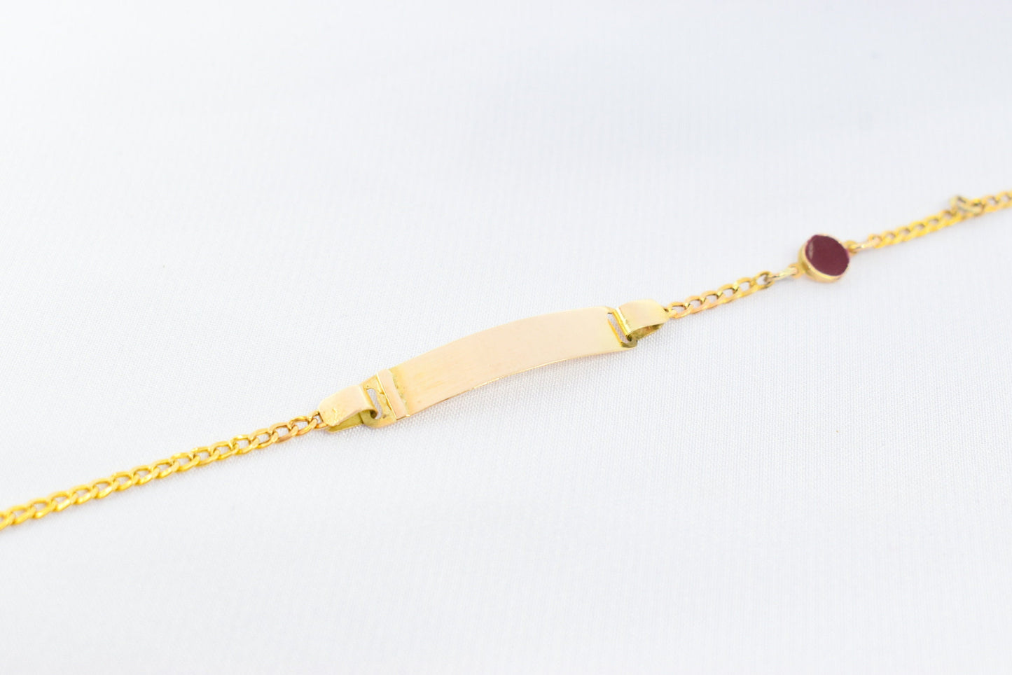 Χειροποίητη Ταυτότητα με Κόκκινο Σμάλτο Κ14