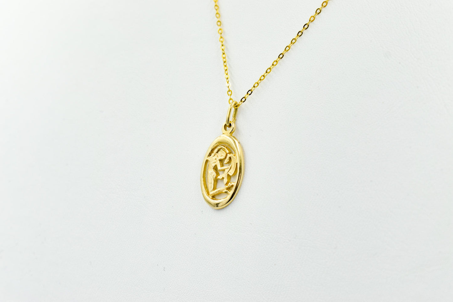 Χρυσό Μενταγιόν Παρθένος 14Κ