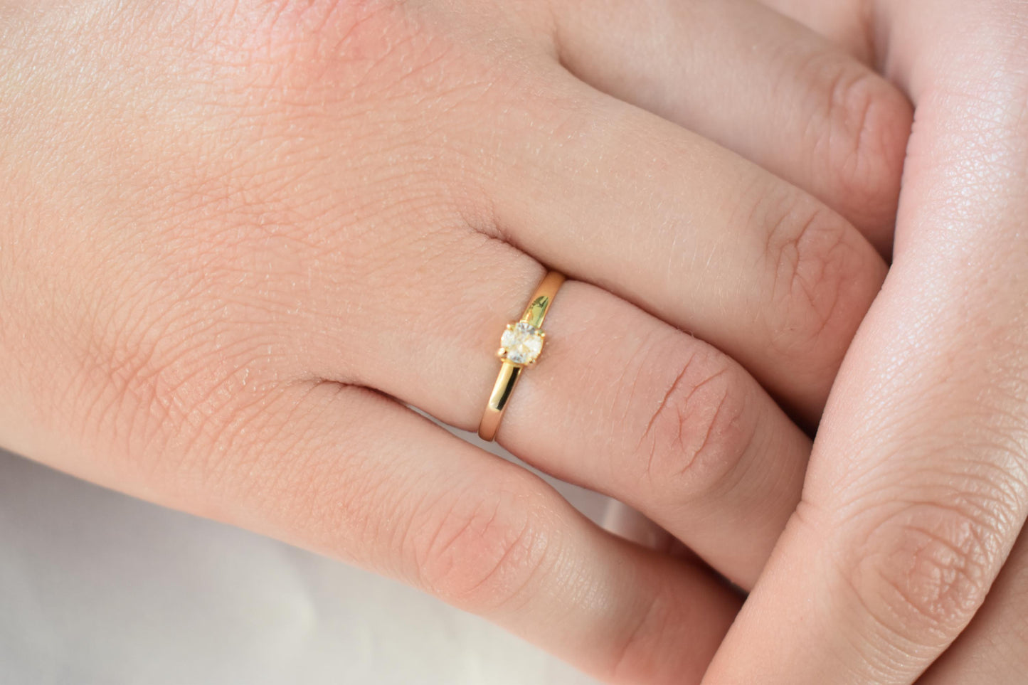 14K Solid Gold Thin Minimalist Ring–White Zircon, Stackable Jewellery Gold Ring,Wedding & Engagement Stacking Ring,Minimalist Ring for Her