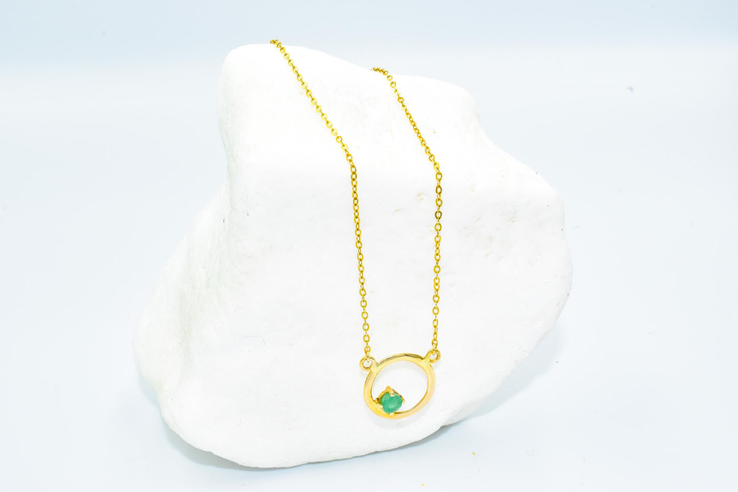 Κολιέ Κύκλος με Ορυκτό Σμαράγδι 14Κ
