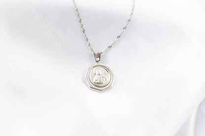 Λευκόχρυσο Μενταγιόν (Ιησούς Χριστός) Κ14