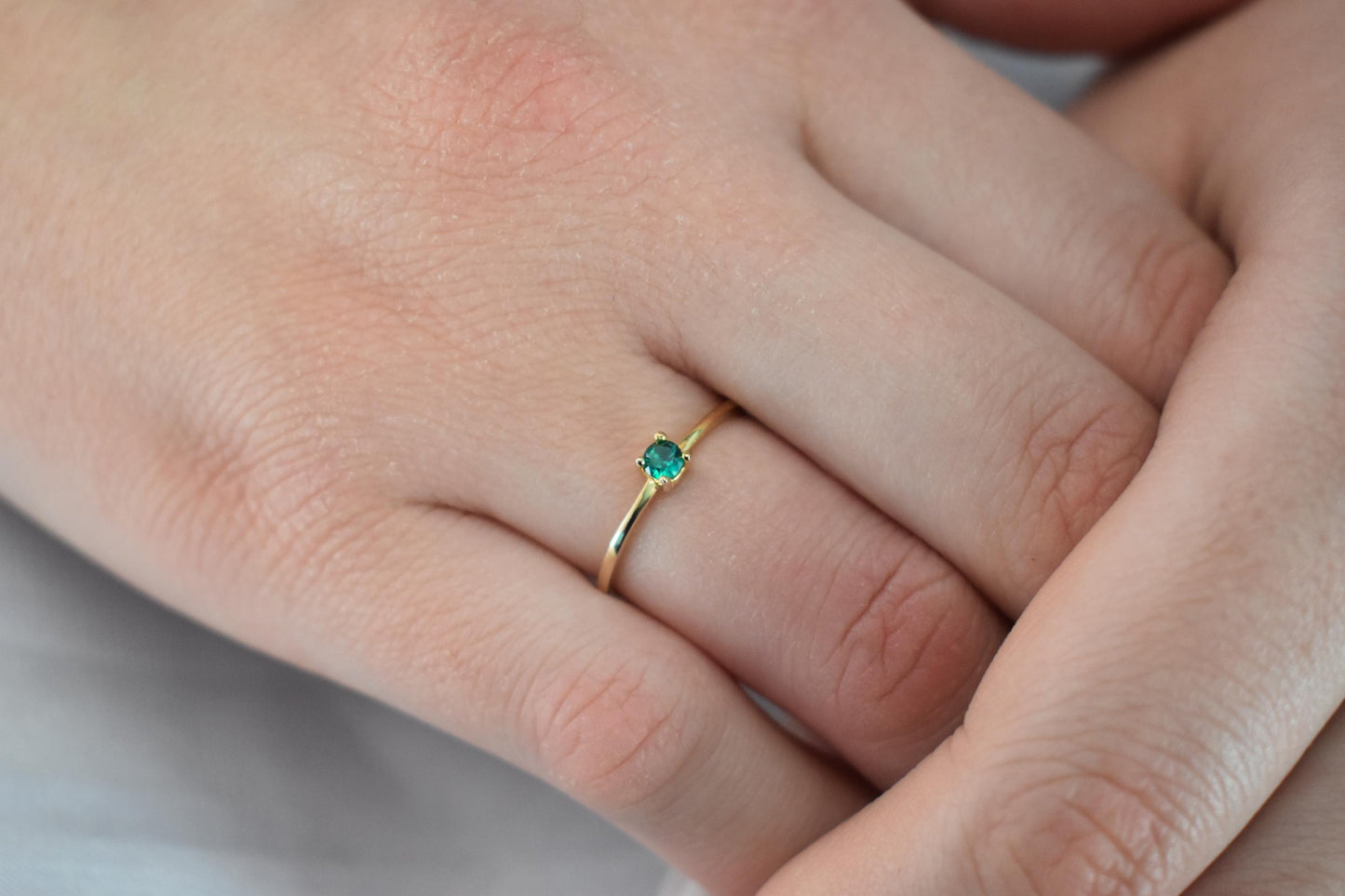 14K Solid Gold Thin Minimalist Ring–Round Green Zircon, Stackable Jewellery Gold Ring,14K Wedding & Engagement Stacking Ring, Gift for Her