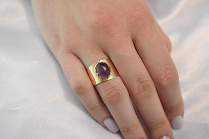 14K Solid Gold Amethyst Ring,Elegant Unique Design Stackable Jewellery Ring,14K Wedding Ring for Her,14K Amethyst Ring,Cabochon Amethyst