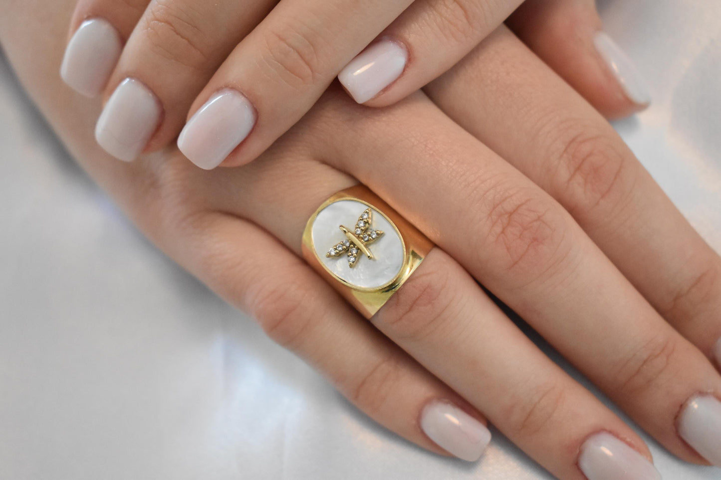 Χειροποίητο Οβάλ Δαχτυλίδι με Φίλντισι & Λιβελούλα με Ζιργκόν