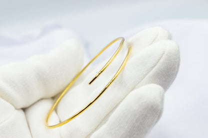 14k Plain Gold Classic Bangle Slip on Bracelet,Handmade Gold Bangle Bracelet,Elegance Minimalist Bangle Bracelet,Cuff Bangle for Her