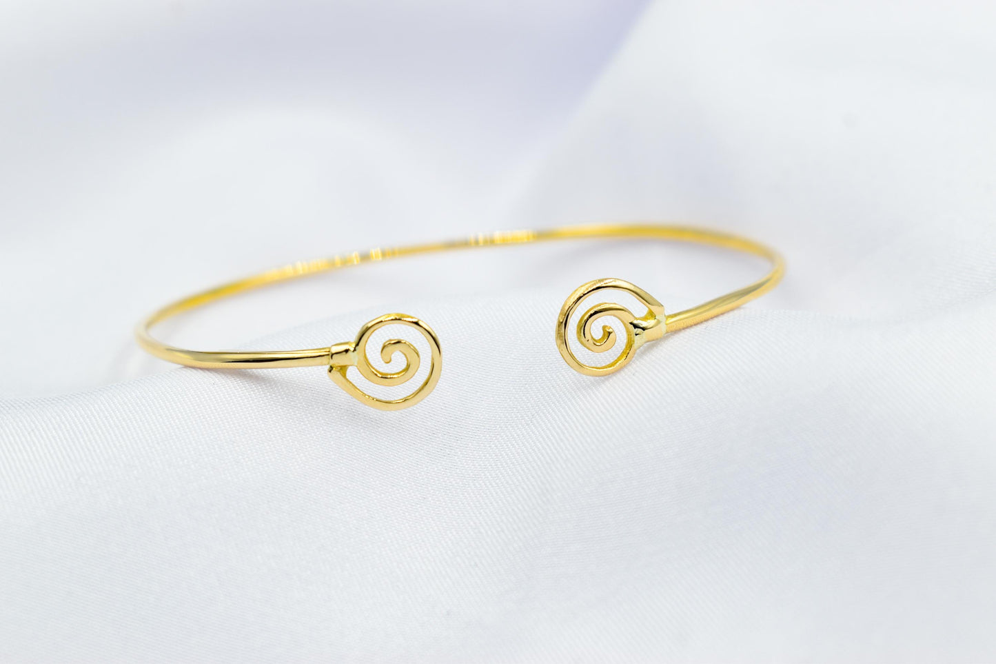 14K Gold Spiral Bracelet,Spiral Bangle,Dainty Bracelet,Greek Round Swirl,Minimal 14K Spiral Bracelet,Dainty Gold Bracelet,Circle of Life
